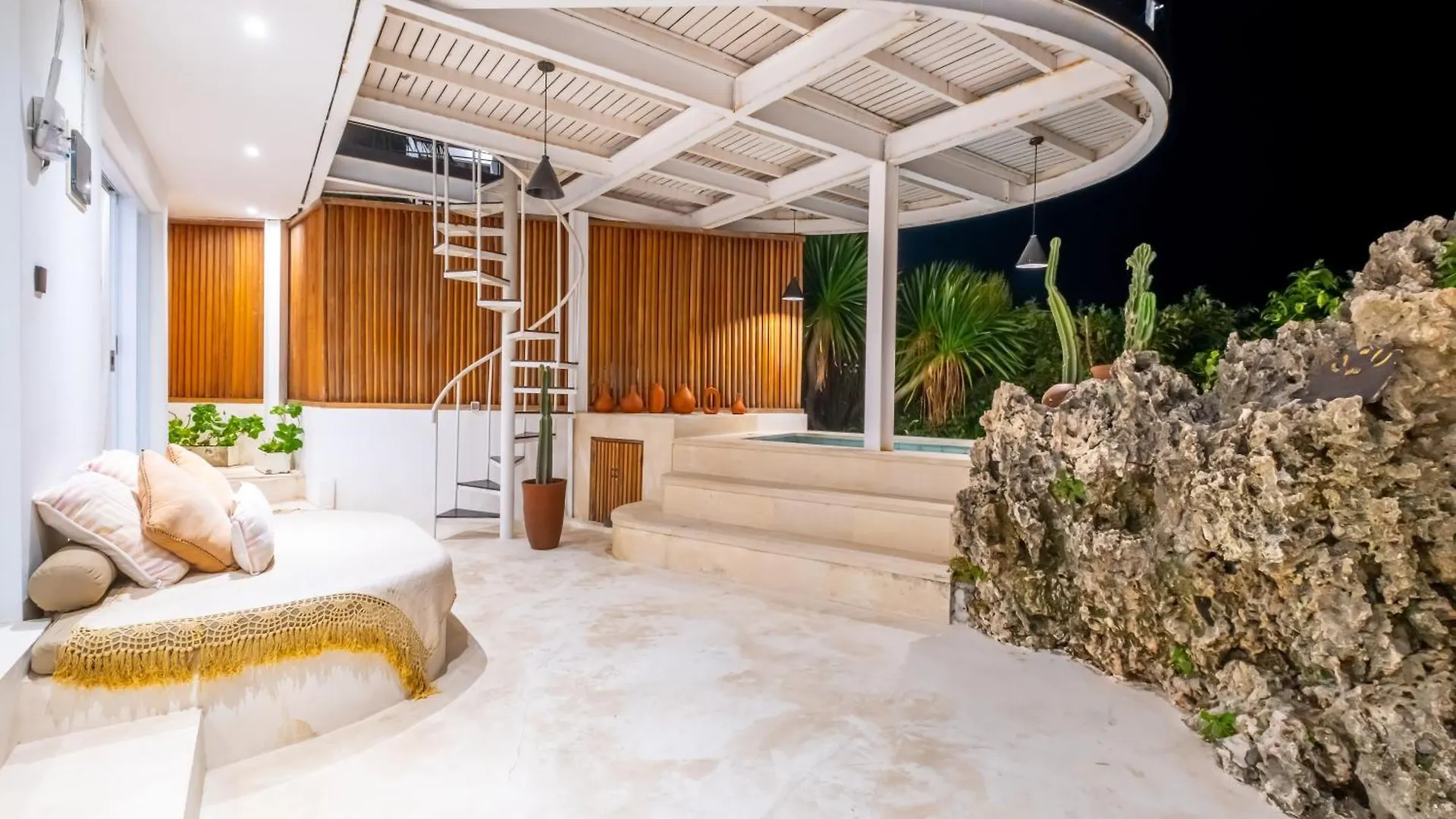 Beachfront 2Bdrs Private Villa - Bingin Pecatu
